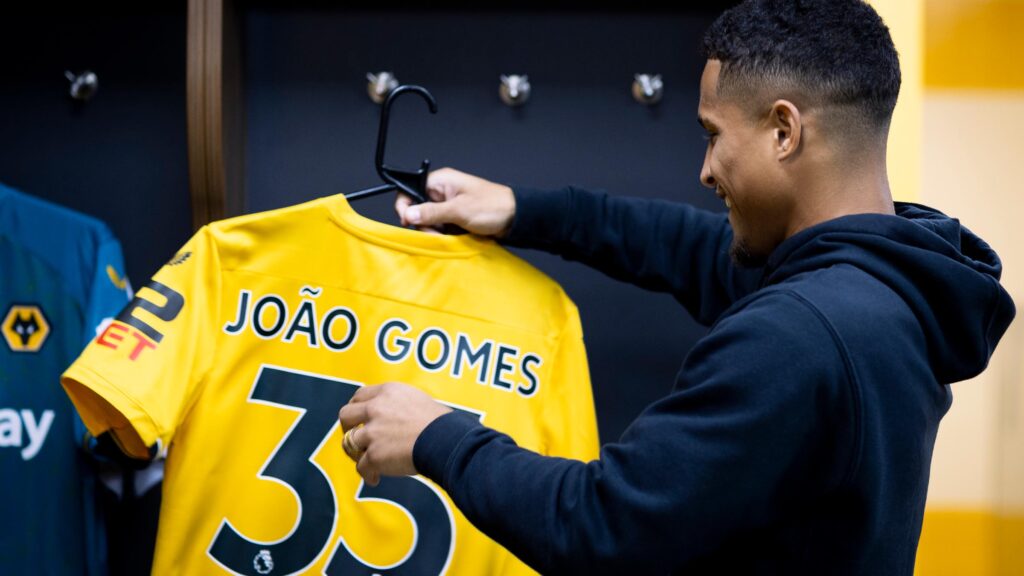 joão gomes apresentado no Wolverhampton