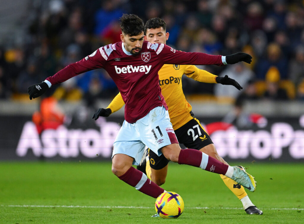 Lucas Paquetá em campo pelo West Ham