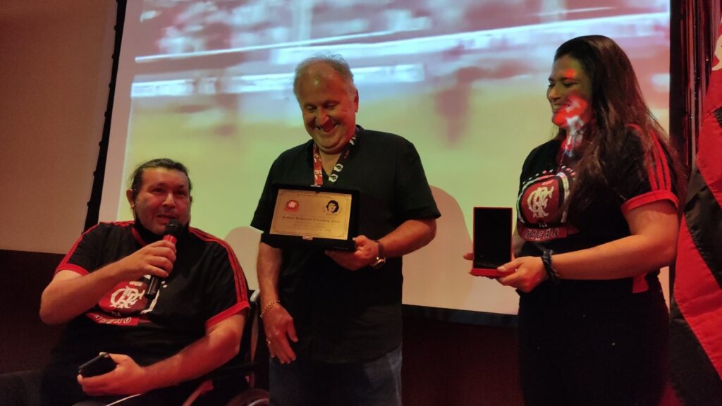 Maior ídolo do Flamengo, Zico recebe homenagem da Fla Nação por aniversário de 70 anos