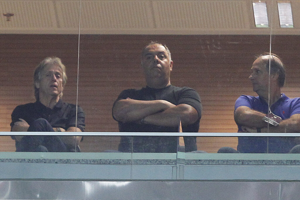 Marcos Braz está sendo criticado por torcida do flamengo