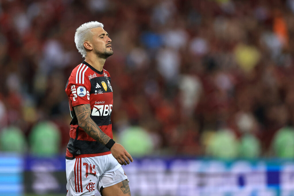 Arrascaeta em campo pelo Flamengo