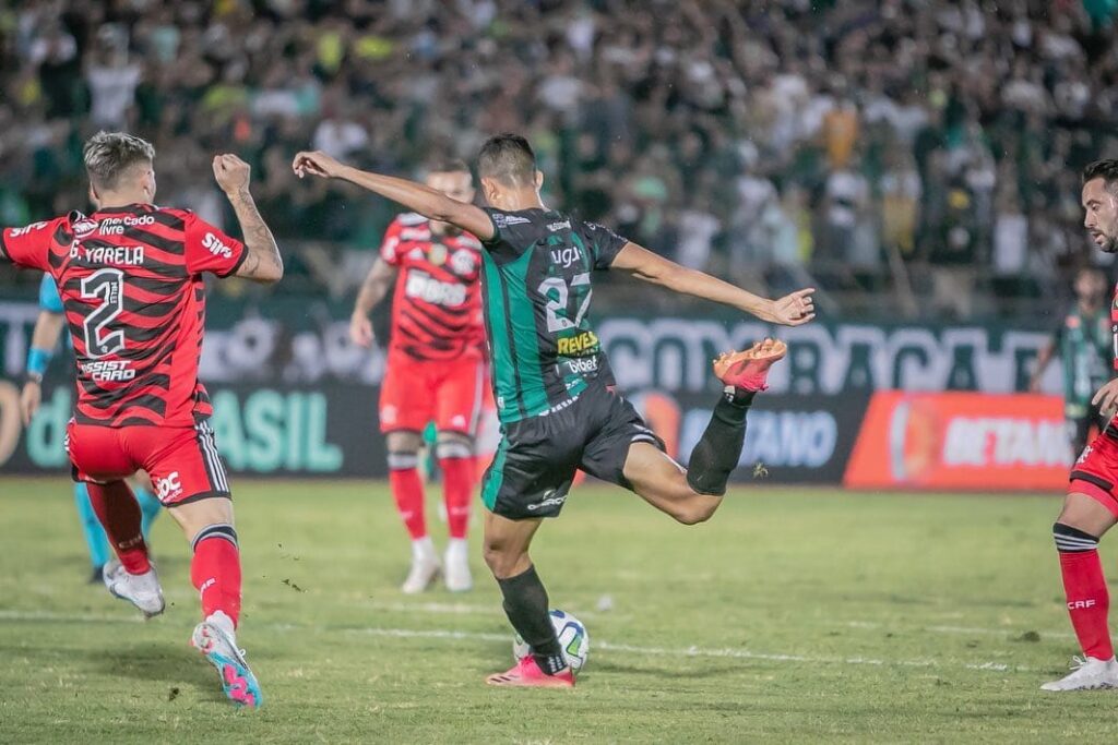 Maringá vence o Flamengo pela ida da Copa do Brasil