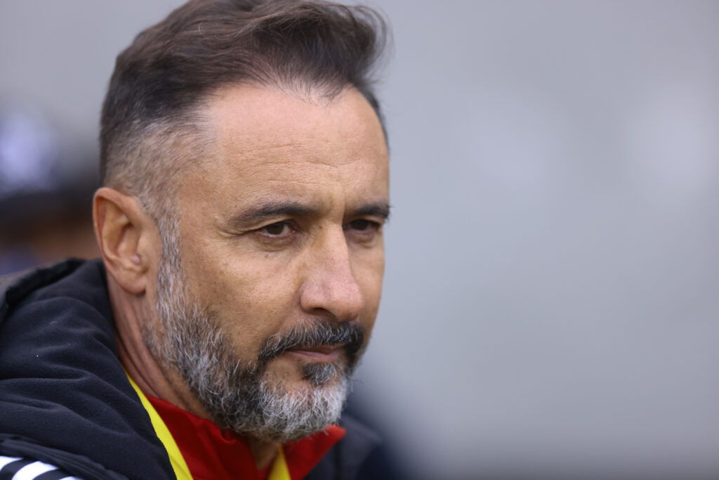 Vitor Pereira em jogo do Flamengo na Libertadores