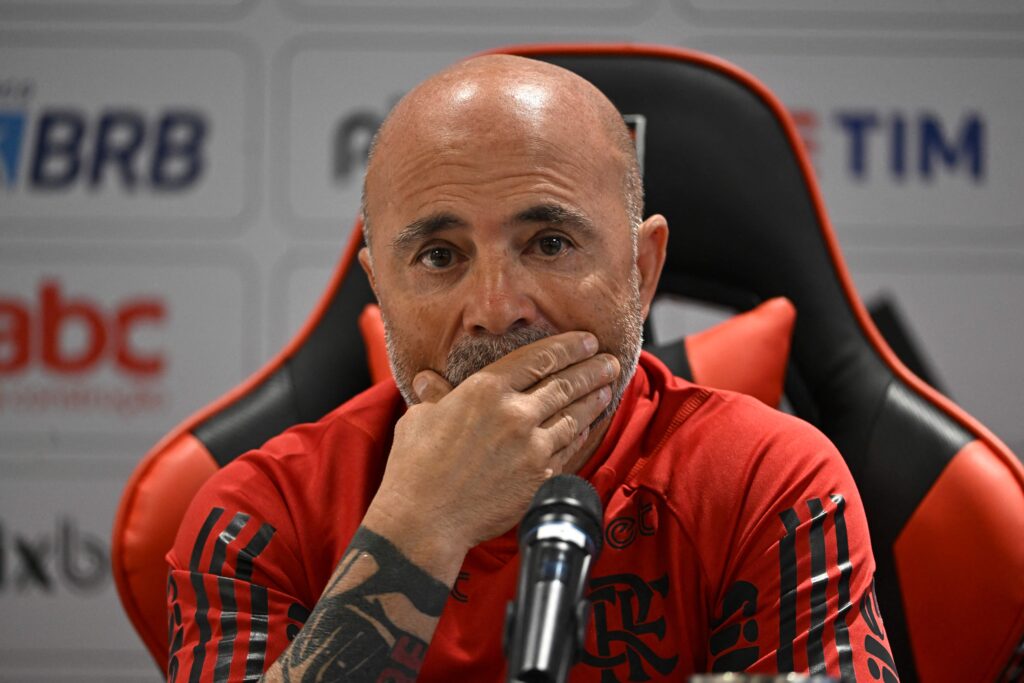 Jorge Sampaoli em coletiva no Flamengo