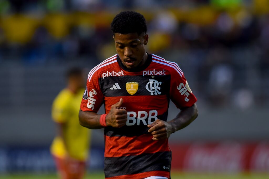 Marinho em campo pelo Flamengo;