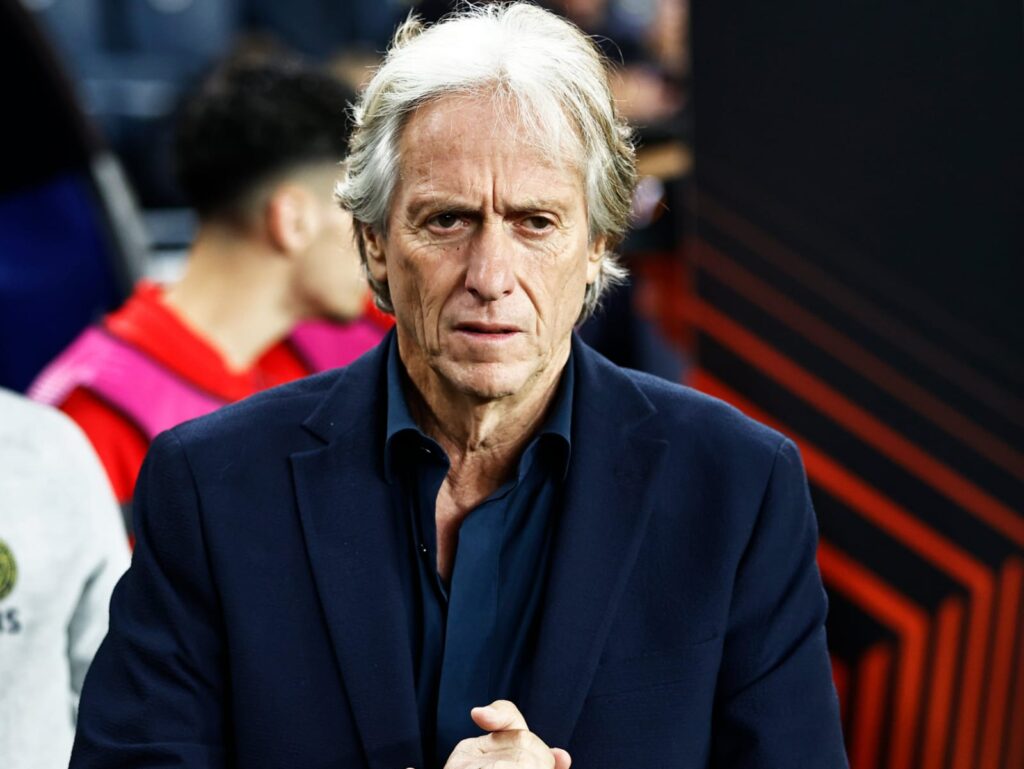 Jorge Jesus, ex-técnico do Flamengo; confira as últimas notícias do