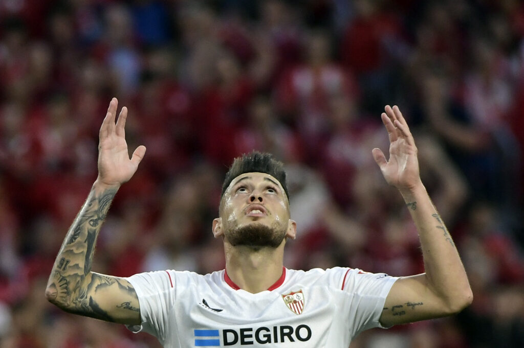 Lucas Ocampos, do Sevilla, agradece; ex-time de Sampaoli se classificou para a final da Europa League