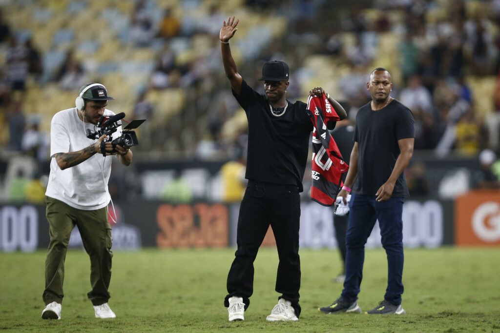 UEFA inova e faz homenagem a Flamengo e Vinícius Júnior, Pé quente? Relembre as partidas do Flamengo com Vini Jr na torcida