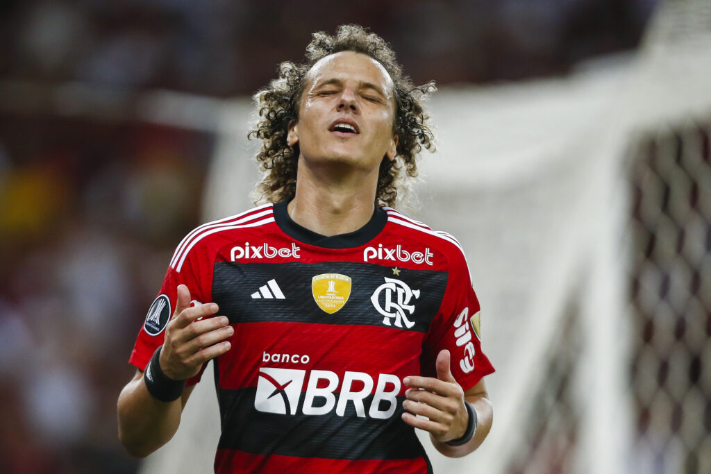 Landim não quer renovar com David Luiz