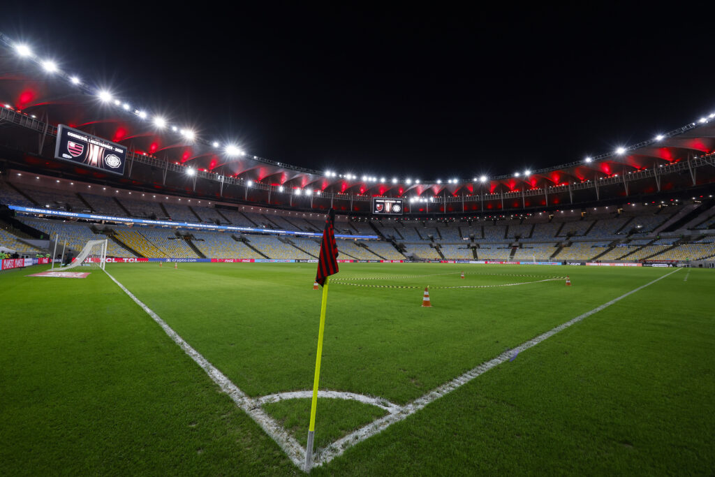 Maracanã personalizado com as cores do Flamengo