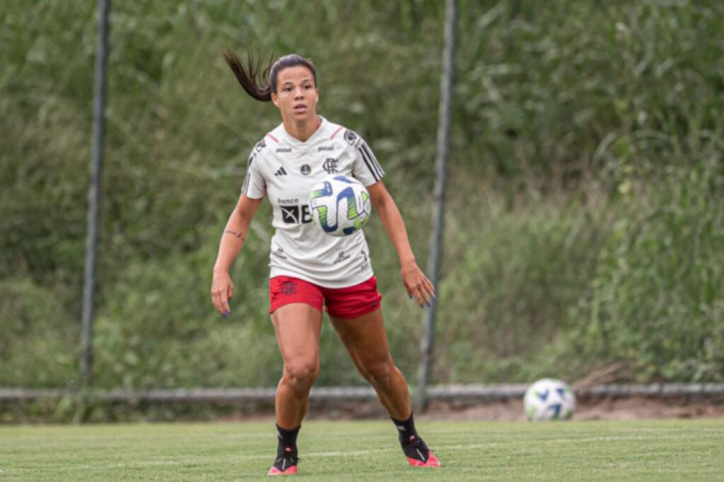 Flamengo recebe o Pérolas Negras na estreia do Campeonato Carioca Feminino e lateral Monalisa confia no hepta