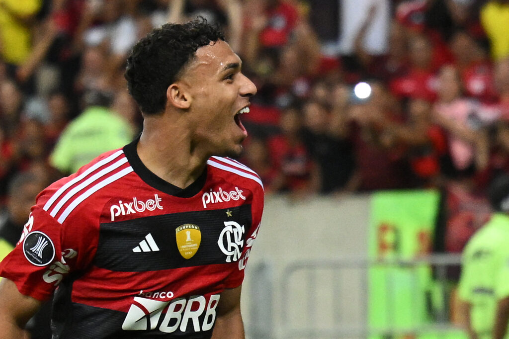 Organizadas do Flamengo preparam festa para final da Copa do Brasil e Victor Hugo doa quantia para ajudar nos custos