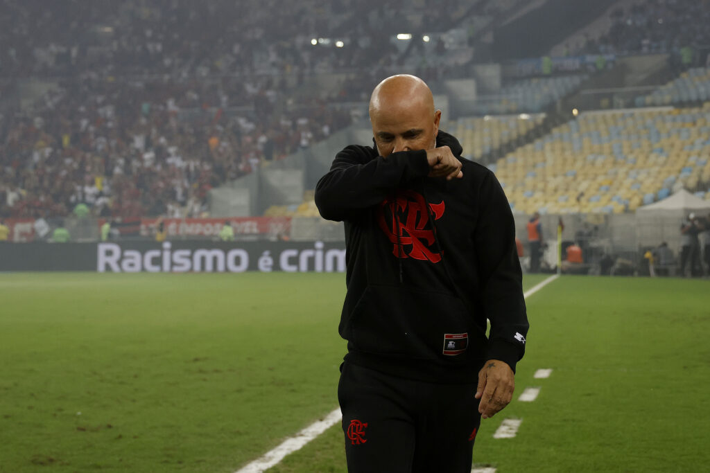 Segundo jornalista, Sampaoli definiu Flamengo que vai enfrentar o São Paulo, na final da Copa do Brasil, com trio de atacantes