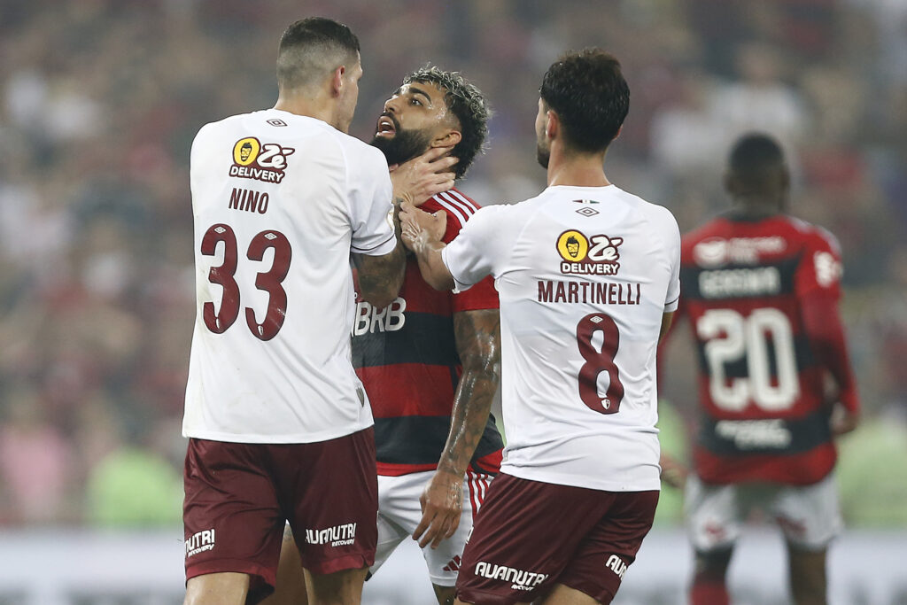 Gabigol é expulso em Flamengo e Fluminense e pede explicações à CBF