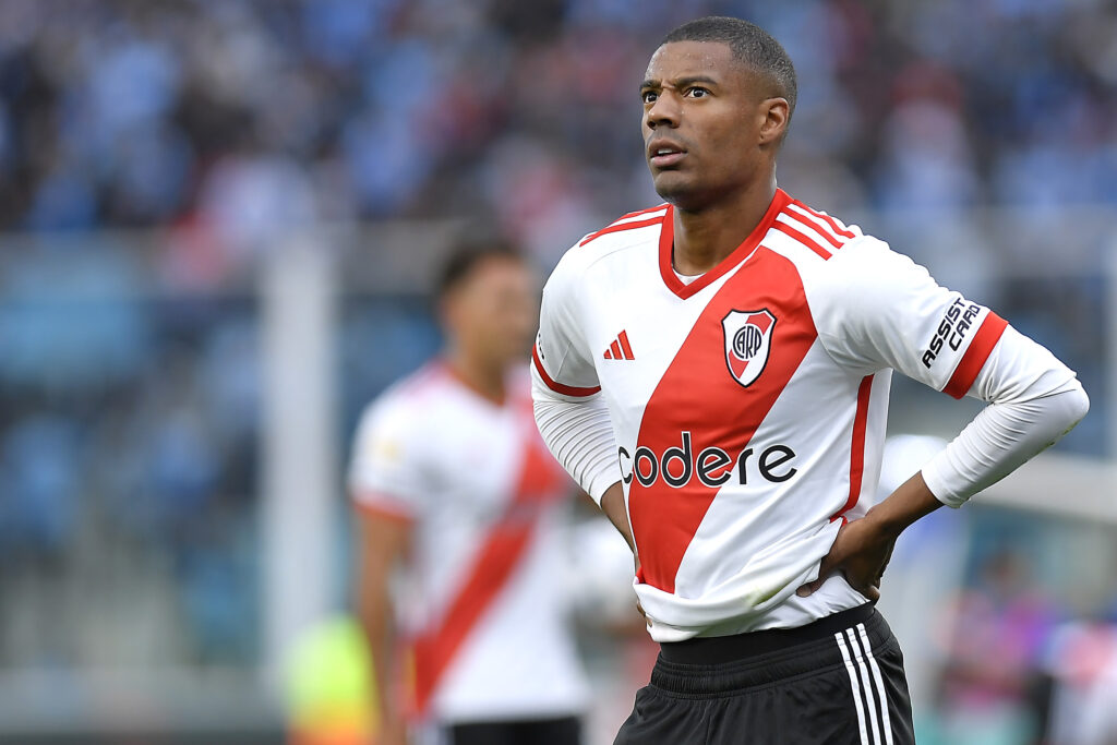 De La Cruz em campo pelo River Plate; Landim deu declaração animadora sobre o uruguaio