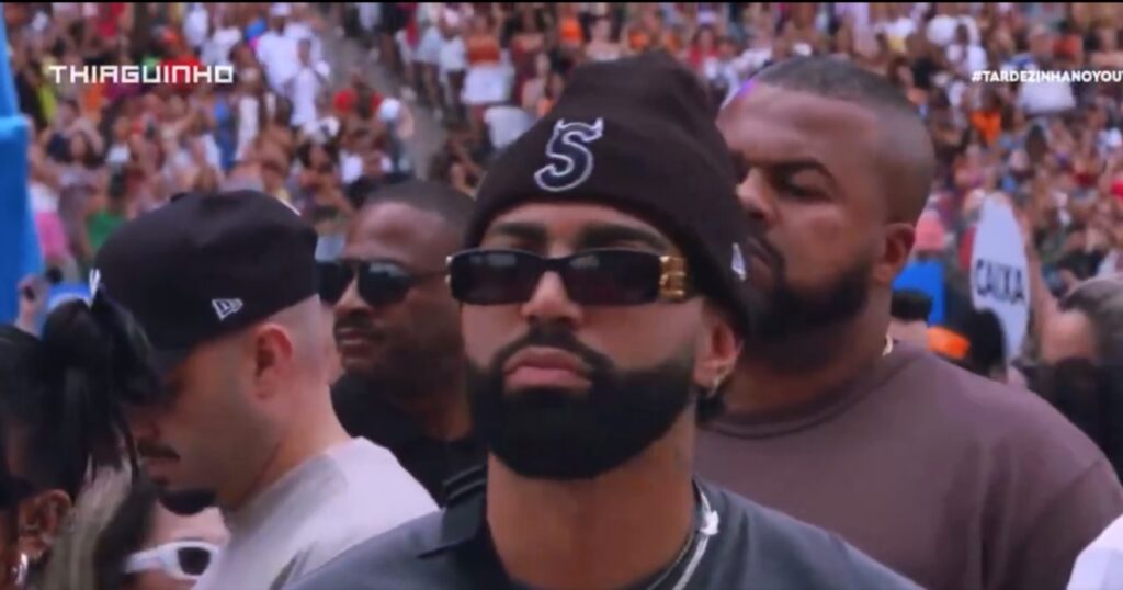 Gabigol em show de Thiaguinho na Arena Corinthians