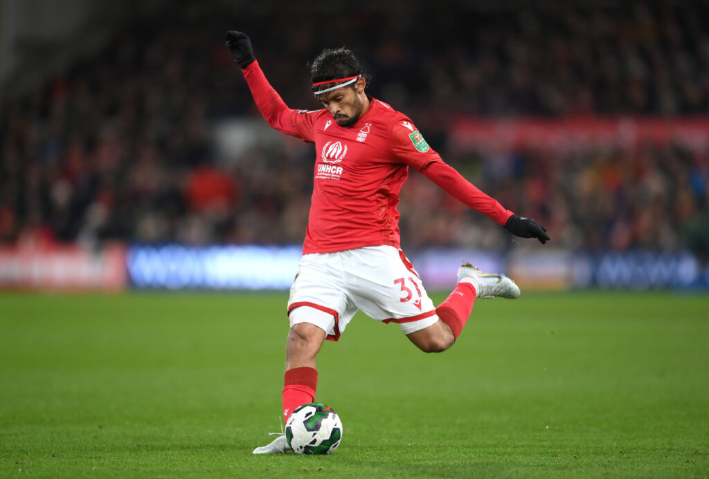 Gustavo Scarpa, alvo do Flamengo, em ação pelo Nottingham Forest