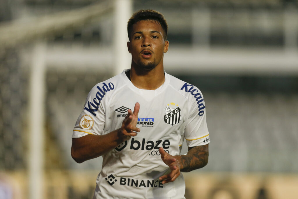 Marcos Leonardo foi rebaixado com o Santos, como João Paulo e Joaquim