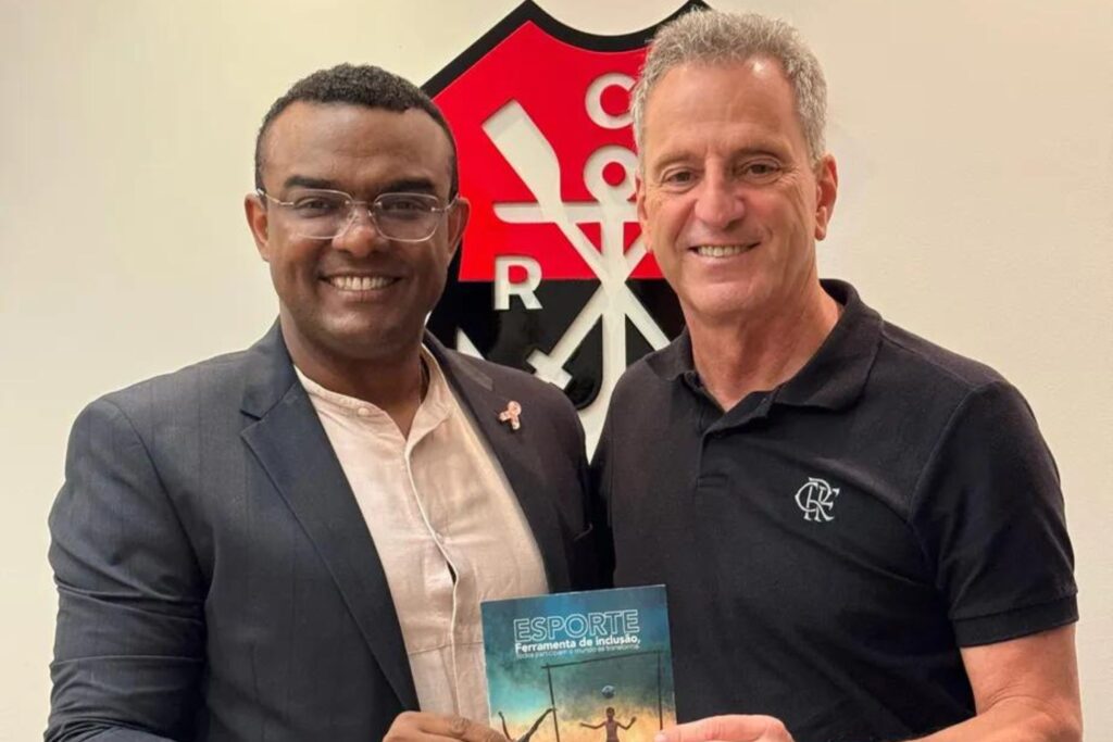 Rodolfo Landim, presidente do Flamengo, conversou com Renato de Paula, da Suderj, sobre sala sensorial no Maracanã