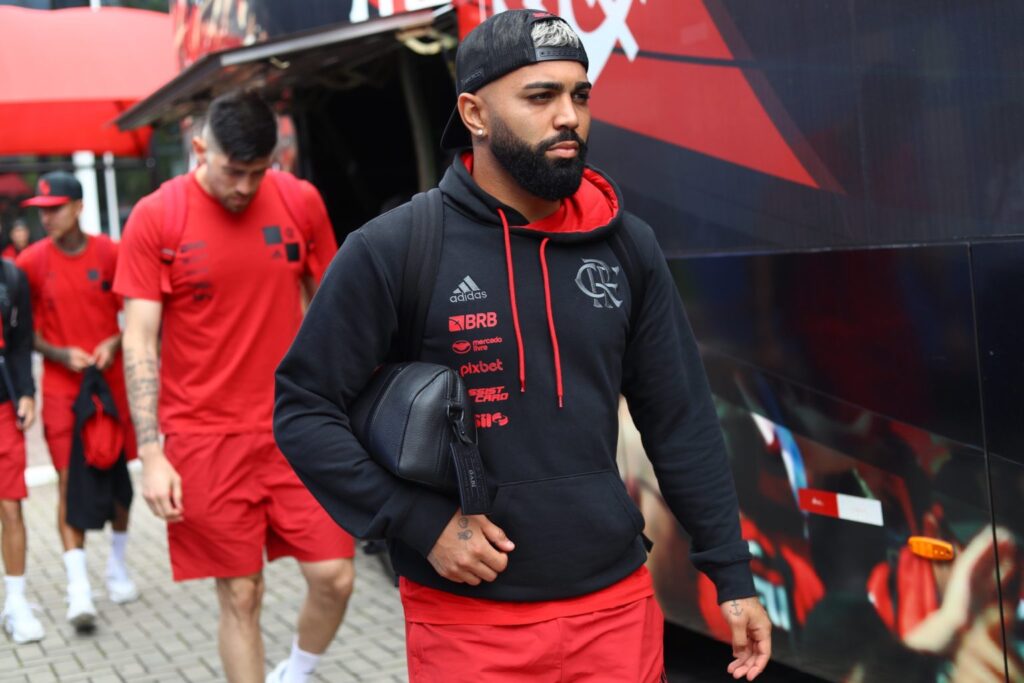 Gabigol, ídolo do Flamengo, ainda tem renovação indefinida no clube