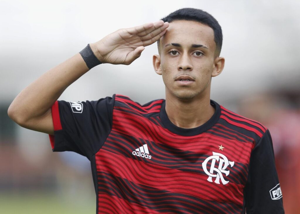 Matheus Gonçalves pelo Flamengo