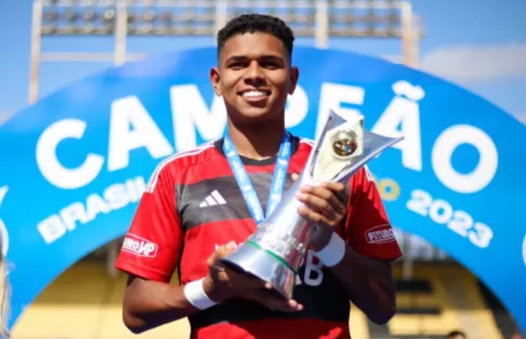 joão marcos está deixando o flamengo