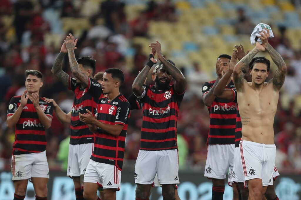 Diretoria do Flamengo igualou sócios do clube a STs de nível máximo horas antes de abertura de ingressos contra Cuiabá; MRN analisou borderô