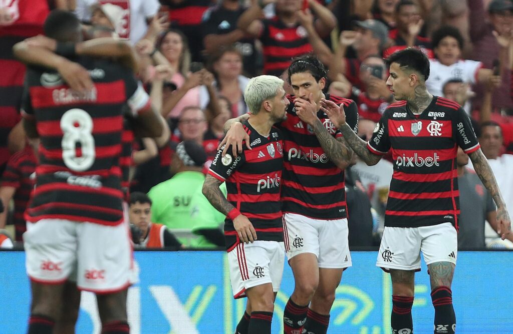 Jogadores do Flamengo comemoraram gol