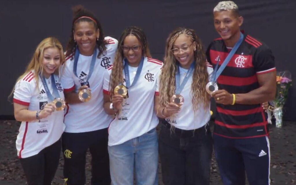 Medalhistas Olímpicos do Flamengo recebem homenagem na Gávea