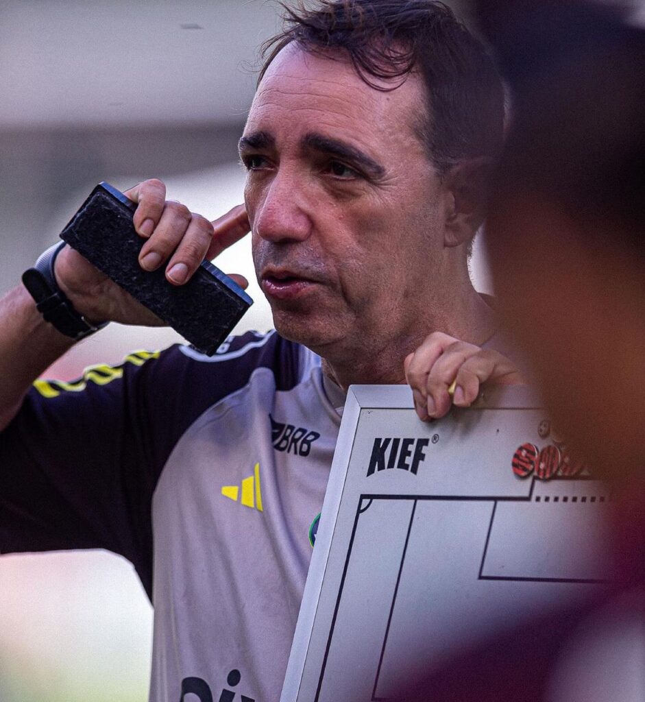 Maurício Salgado técnico feminino Flamengo