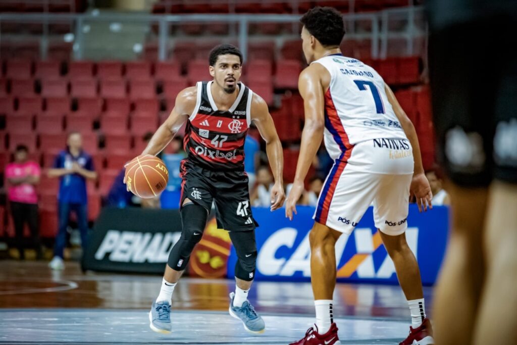 Alexey em jogo do Flamengo no NBB; time conhece rivais na BCLA 24/25